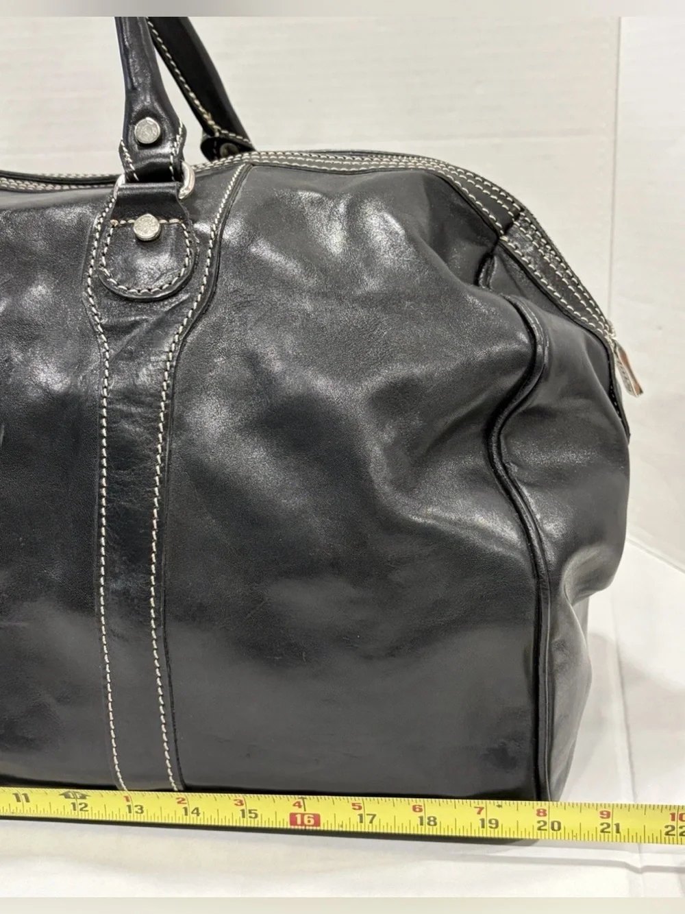 Floto Venezia Italian Leather Duffle Bag Handmade in Italy Black Travel Carry On